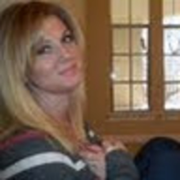 Meet your Posher, Staci - Picture 1 of 1